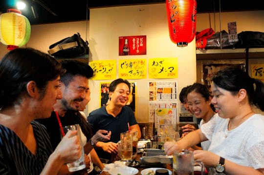 Visita guiada a Tóquio Shinjuku com bebidas e lanches