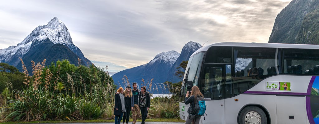 Excursión en autobús a Milford Sound y experiencia de crucero de un día