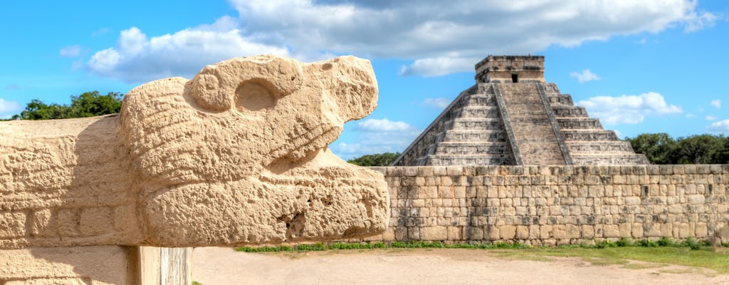 Wycieczka z przewodnikiem po Chichen Itza z wczesnym dostępem z lunchem w formie bufetu i cenote