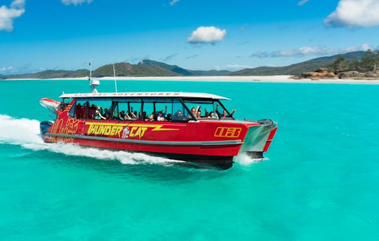 Thundercat Whitsundays charter privato 38 ospiti con pranzo