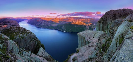 Jednodniowa wycieczka z przewodnikiem do Lysefjorden i Pulpit Rock latem