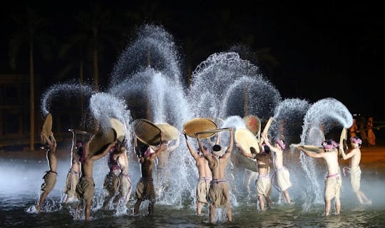 Spectacle de souvenirs de Hoi An avec entrée au parc à thème de Hoi An Impression