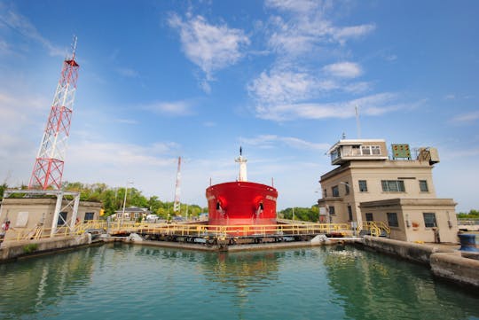 1-hour Segway™ tour along the Welland Canal