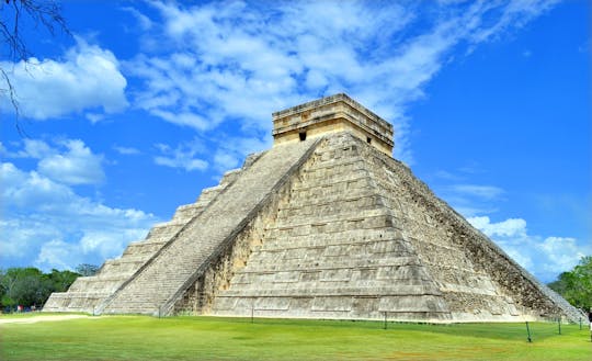 Tour privato di Chichen Itza con visita a Valladolid e pranzo