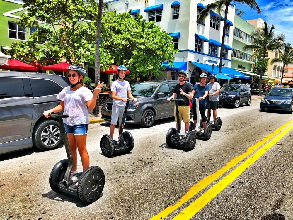 Passeio de scooter com equilíbrio automático de Millionaire's Row Miami