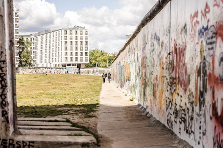 Berlin past and present - private and personalized history experience