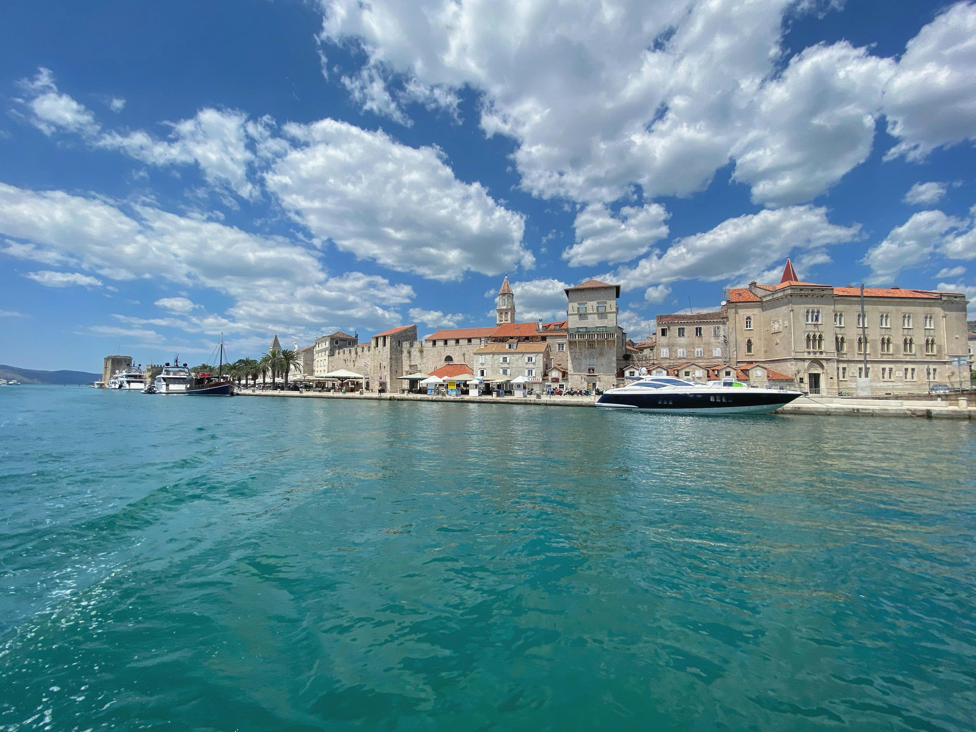 Private speedboat tour to Blue Lagoon from Split