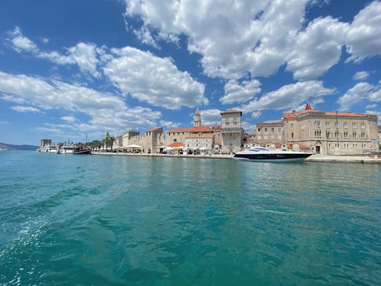 Prywatna wycieczka łodzią motorową do Błękitnej Laguny ze Splitu