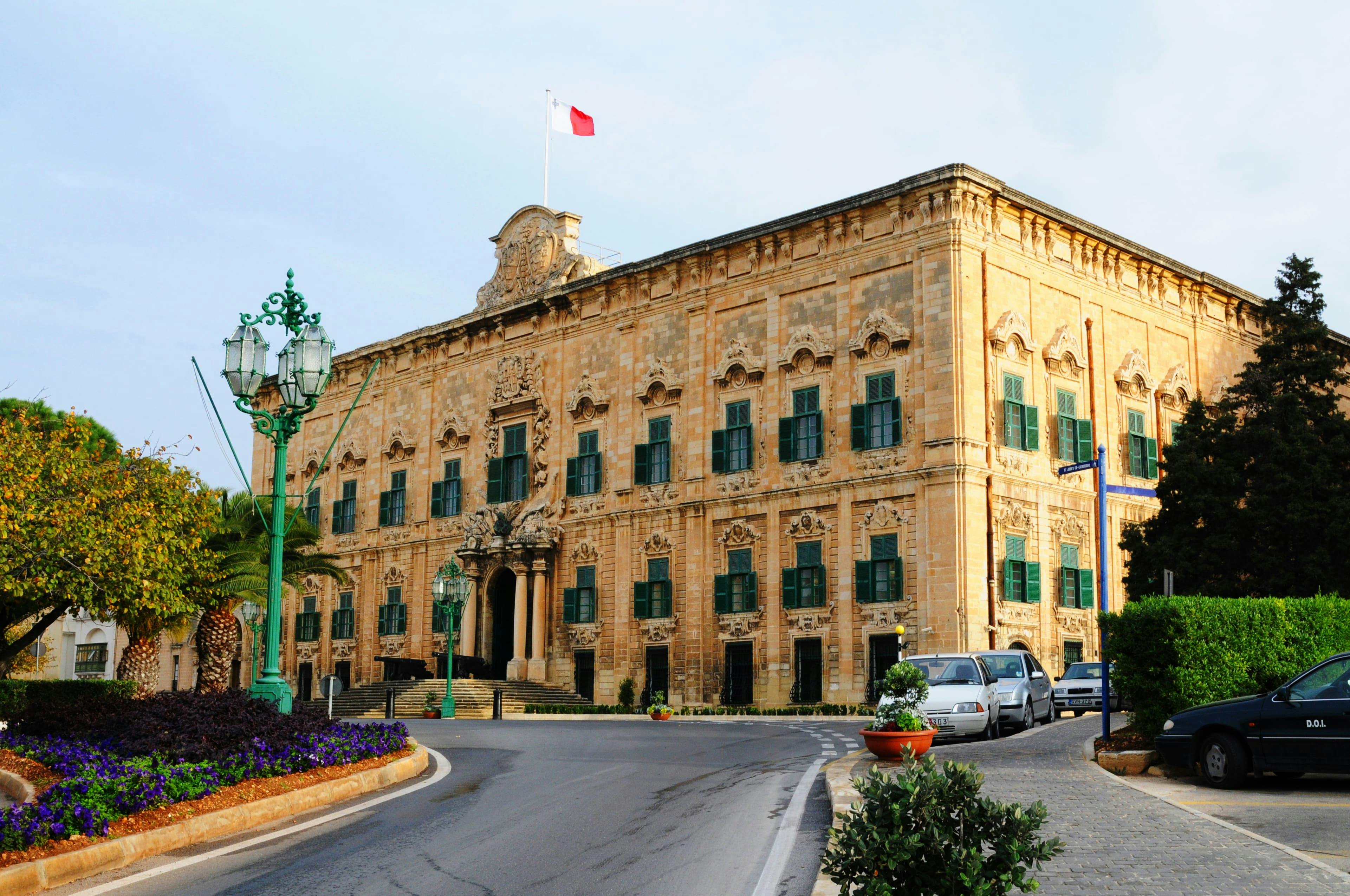 Valletta Walking Tour with Malta Experience