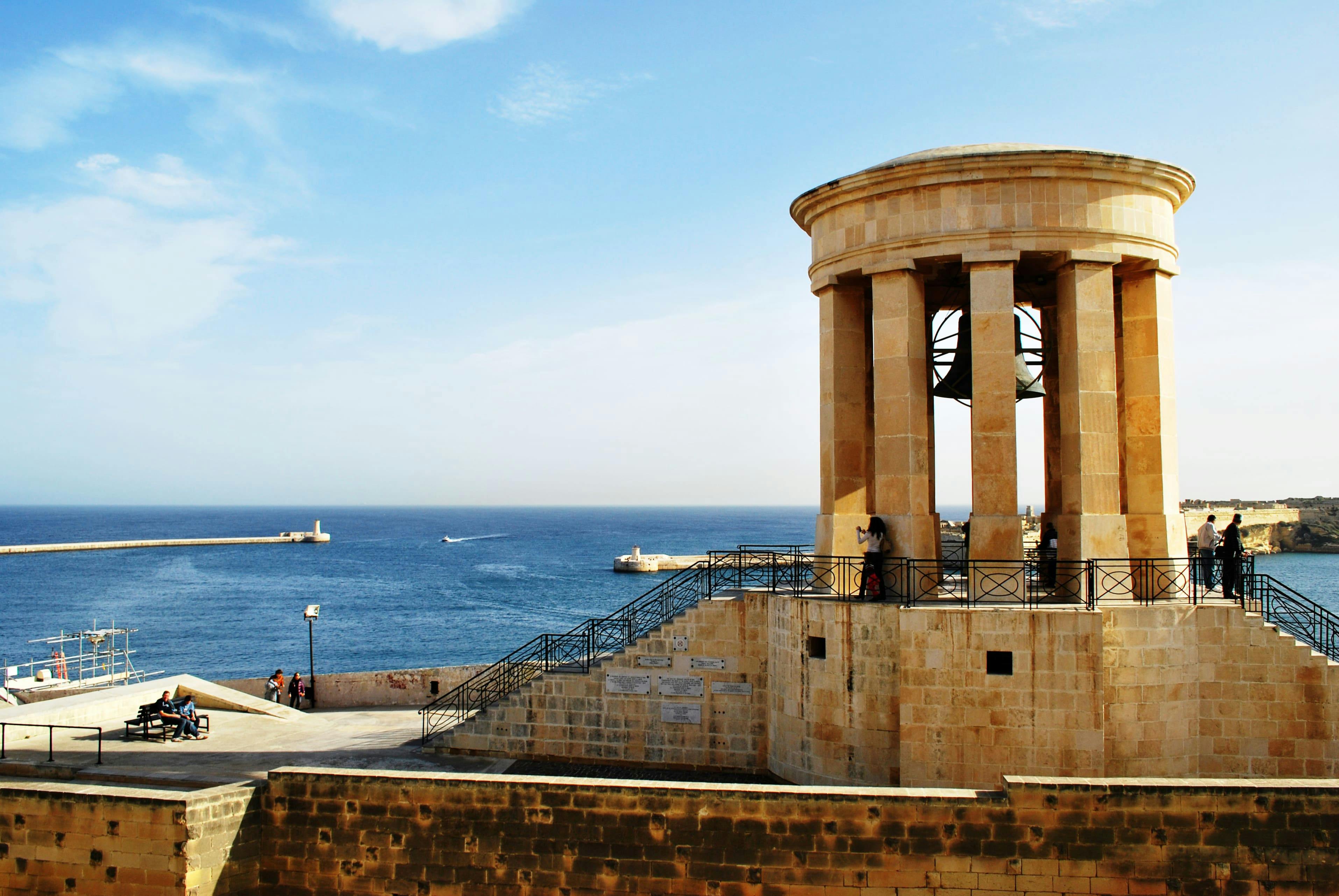 Valletta Walking Tour with Malta Experience