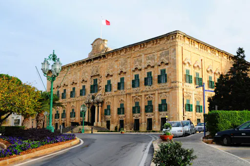 Valletta Walking Tour with Malta Experience
