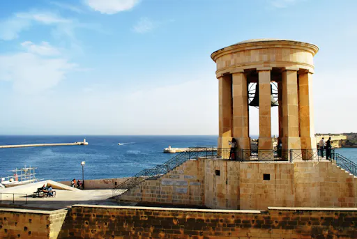 Valletta Walking Tour with Malta Experience
