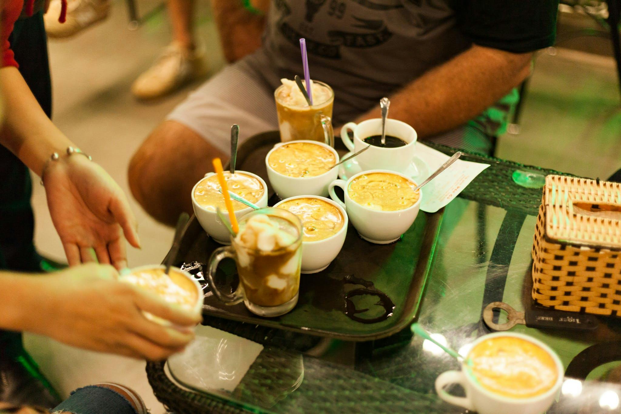 Tour nocturno guiado de comida callejera de Hanoi