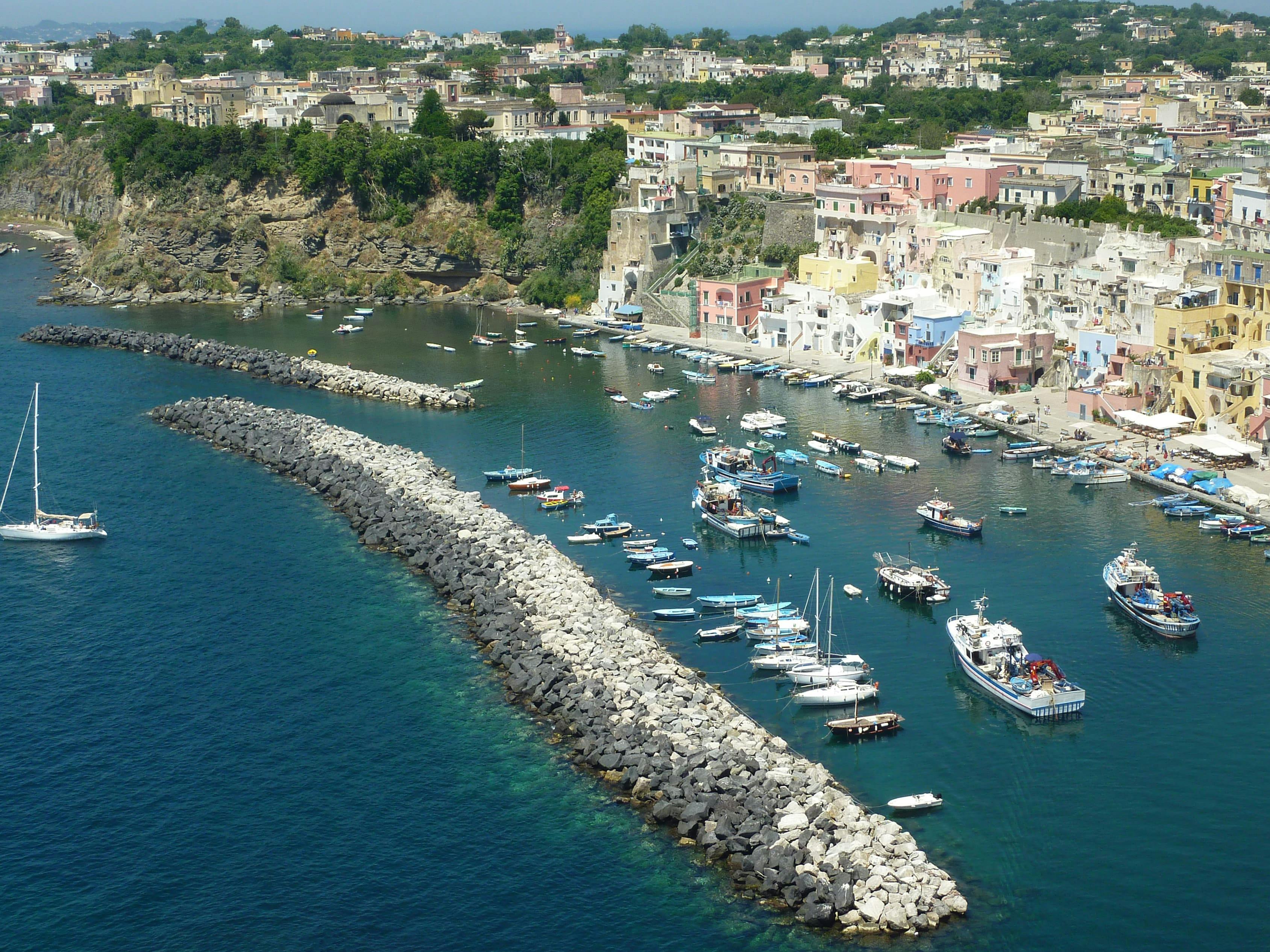 Procida Island Tour with Local Tasting