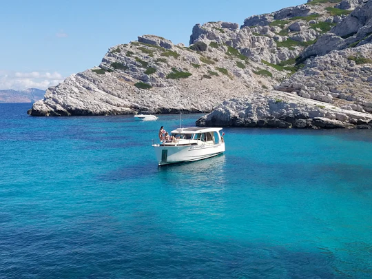 Full Day Calanques National Park Boat Tour from Vieux Port Mairie