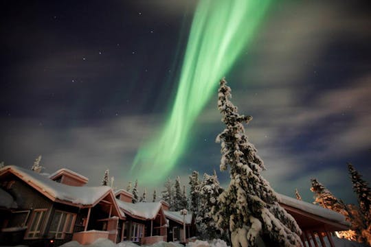 Wycieczka na rakietach śnieżnych Aurora z Saariselkä