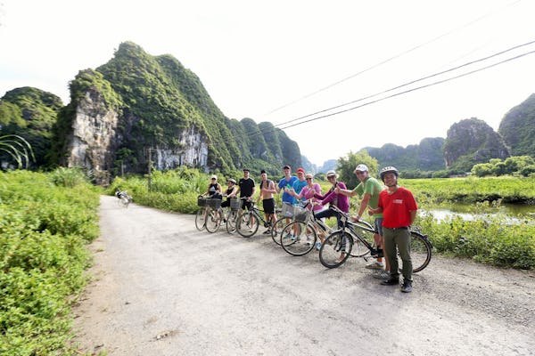 Tour guidato di un'intera giornata nella provincia di Ninh Binh da Hanoi