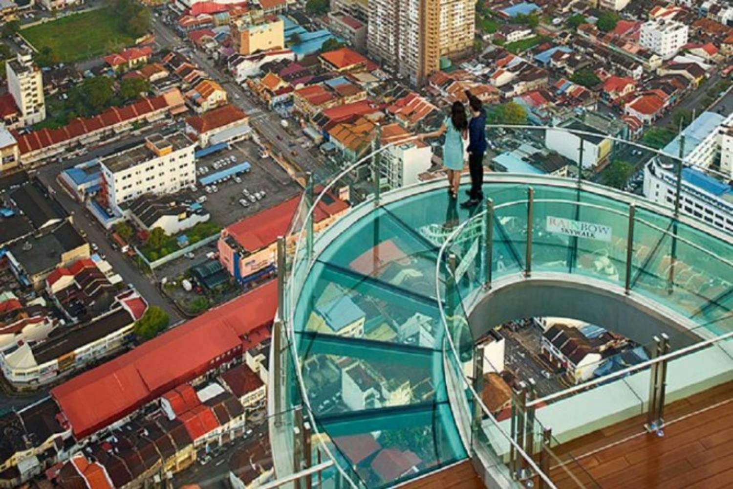 Penang Rainbow Skywalk i najlepsze bilety na taras widokowy Komtar