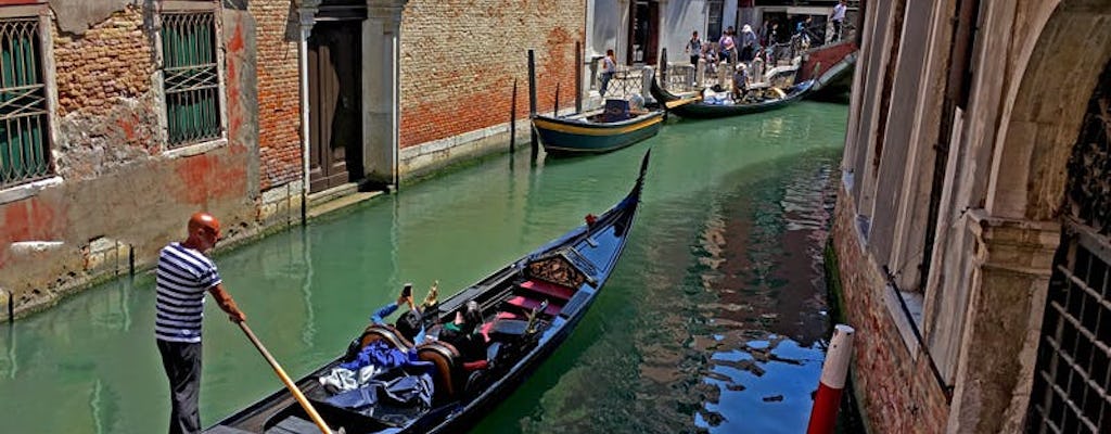 Balade en gondole sur le Grand Canal avec billets coupe-file