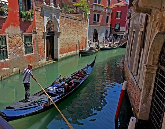 Rejs gondolą wzdłuż Canal Grande bez kolejki