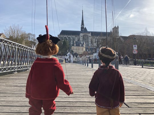 Jeu de piste sur smartphone dans le quartier Saint Leu à Amiens