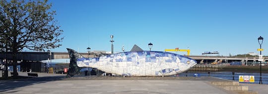 Piesza wycieczka z łososiem wiedzy w Belfaście