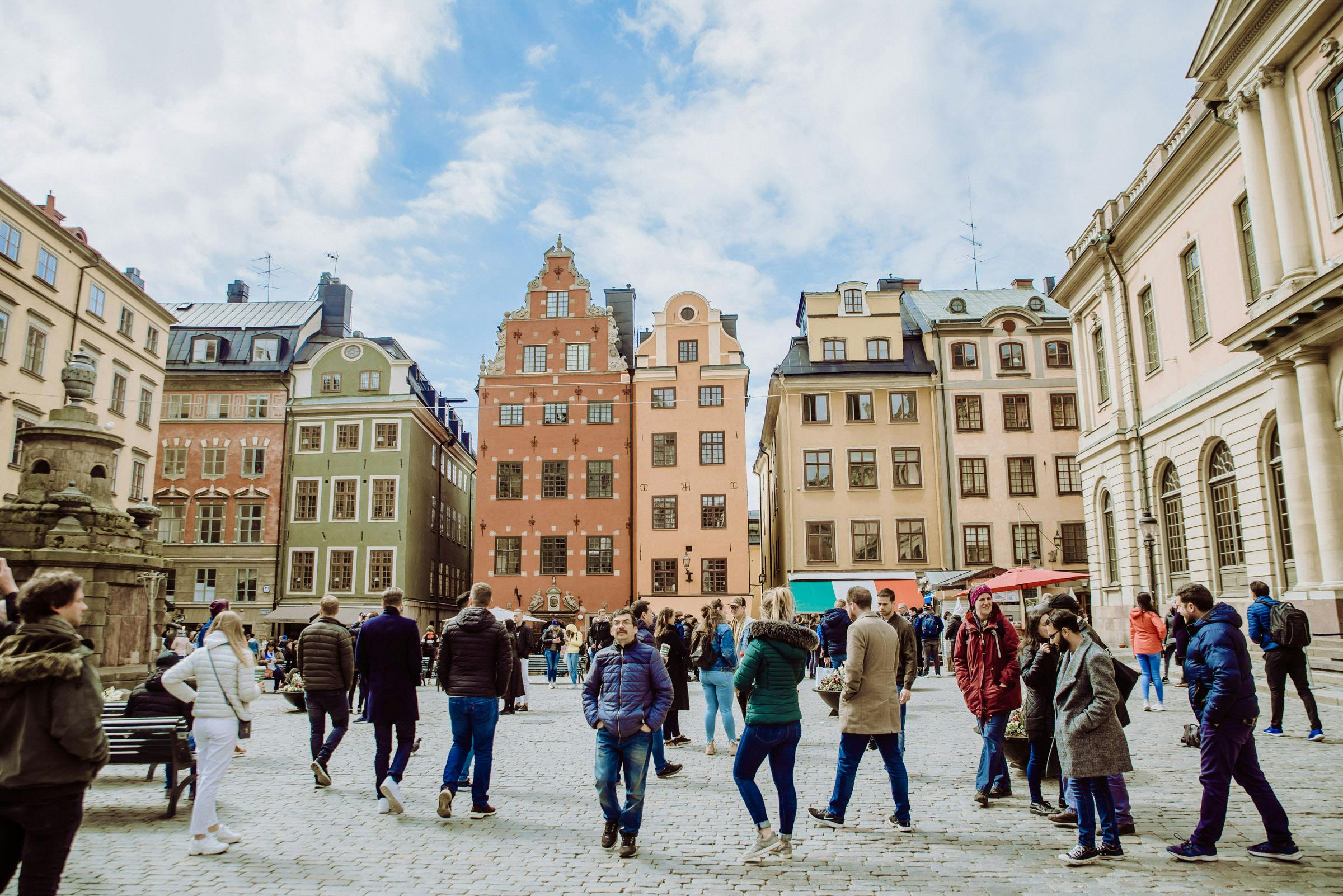 Desfrute de uma excursão personalizada de meio dia em Estocolmo com um morador