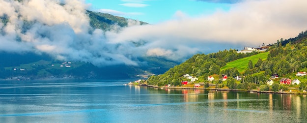 Uitjes en tochten in Olden, Noorwegen