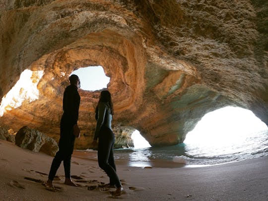 Tour in stand-up paddleboard della Grotta di Benagil
