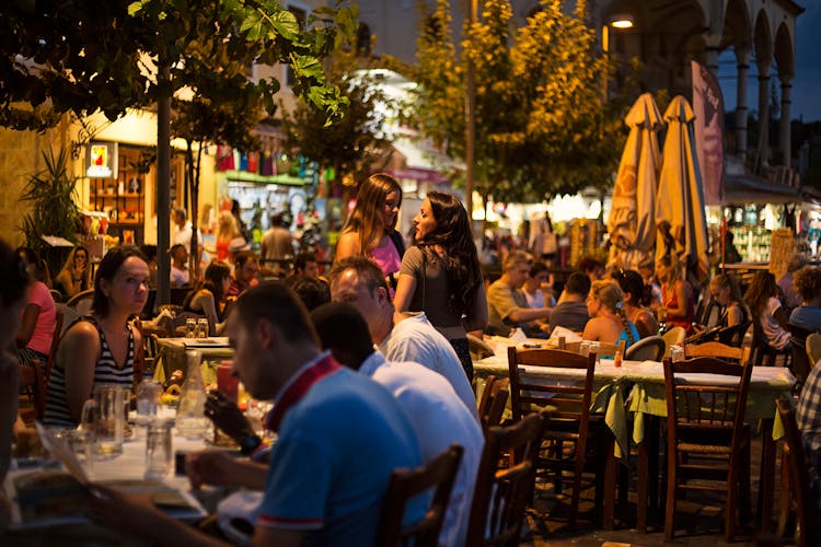 Guided food and drink tour of Thessaloniki by night