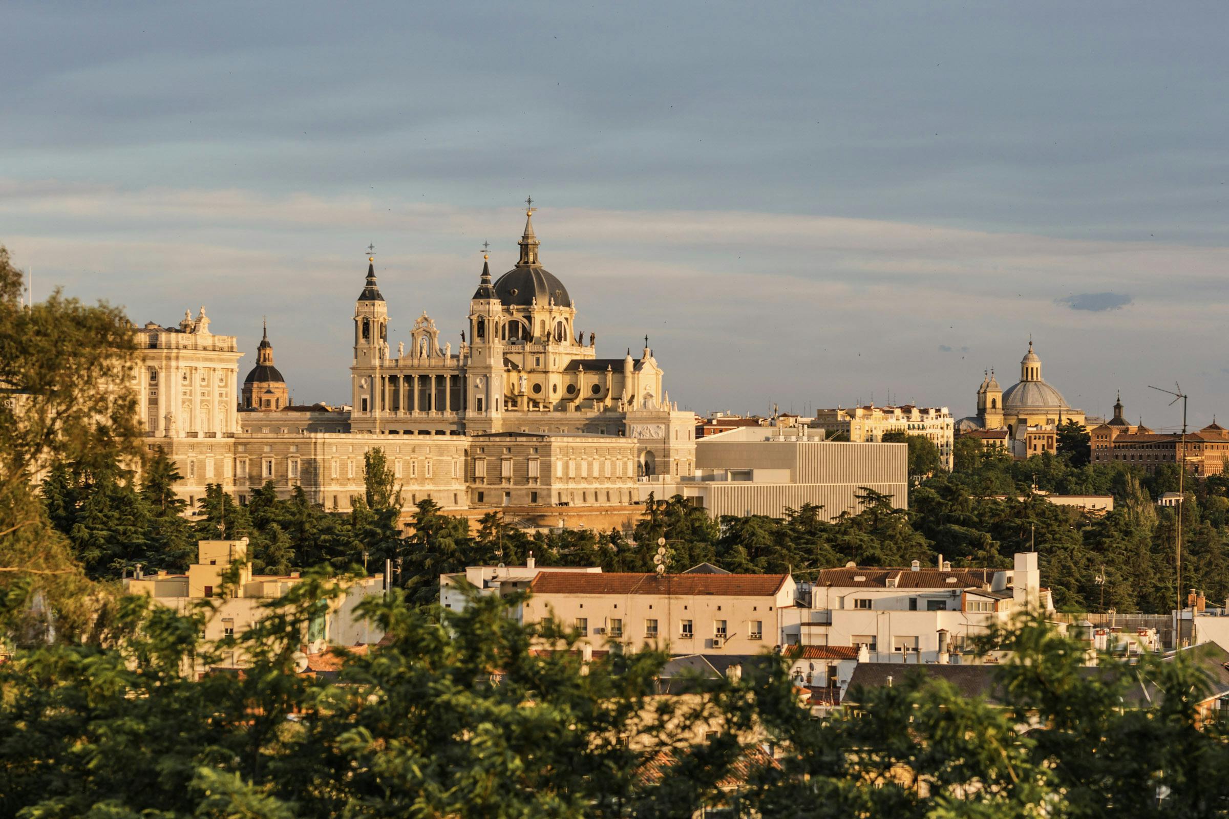 Begin uw reis naar Madrid met een lokale privé- en gepersonaliseerde rondleiding