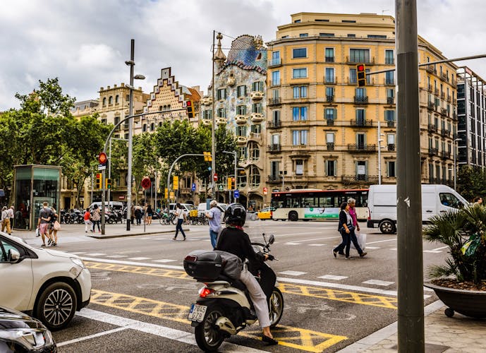 Kickstart your trip to Barcelona with a local - private and personalized tour