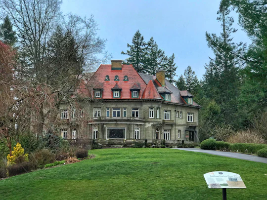 Portland Forest Park urban hiking tour