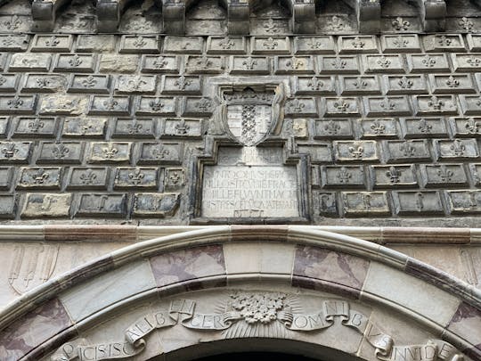 Wycieczka po Drakuli w Neapolu w kościele Santa Maria la Nova
