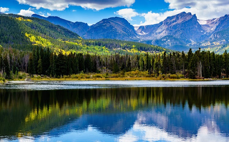 Rocky Mountain National Park tour from Denver