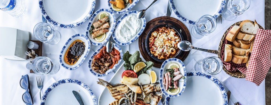 Tour gastronomico privato e personalizzato di Istanbul con una guida locale