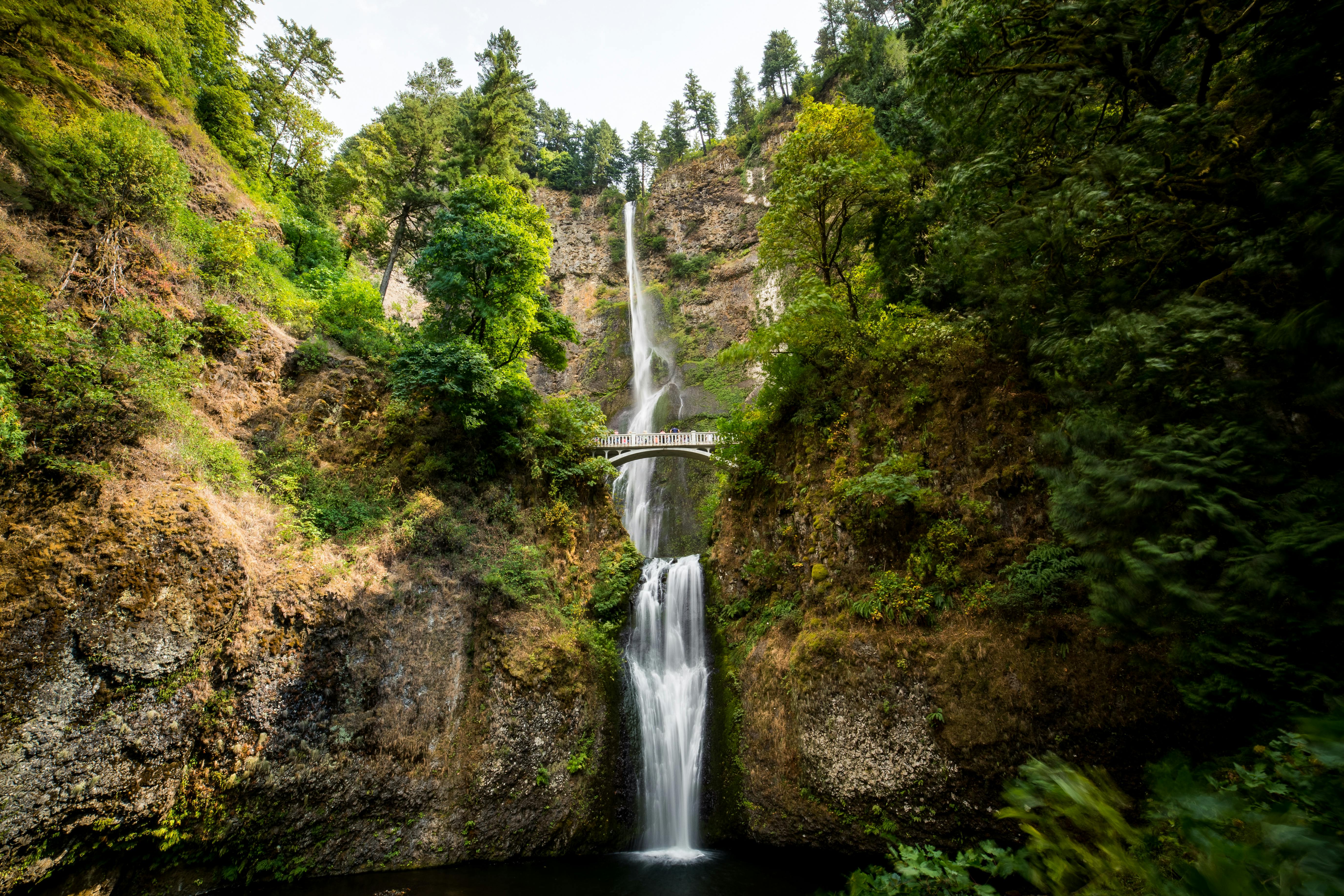 Columbia Gorge waterfalls hiking tour