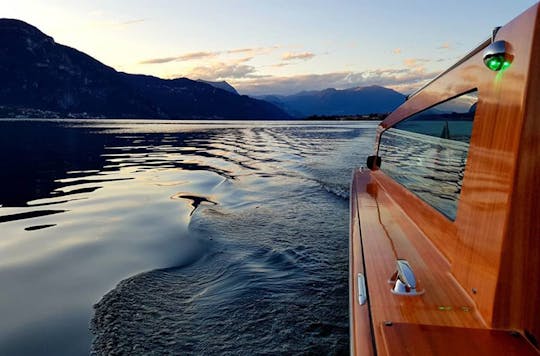 Cruzeiro de barco em estilo veneziano para vilas no Lago Como