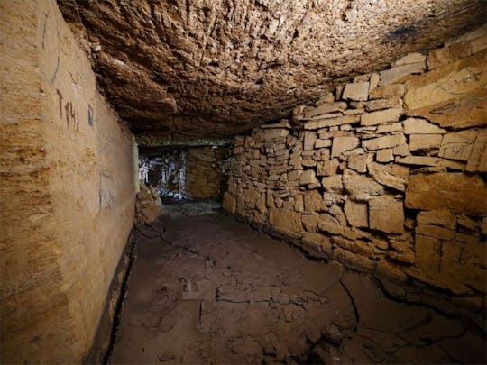 Kleine groepsreis naar de catacomben van Odessa