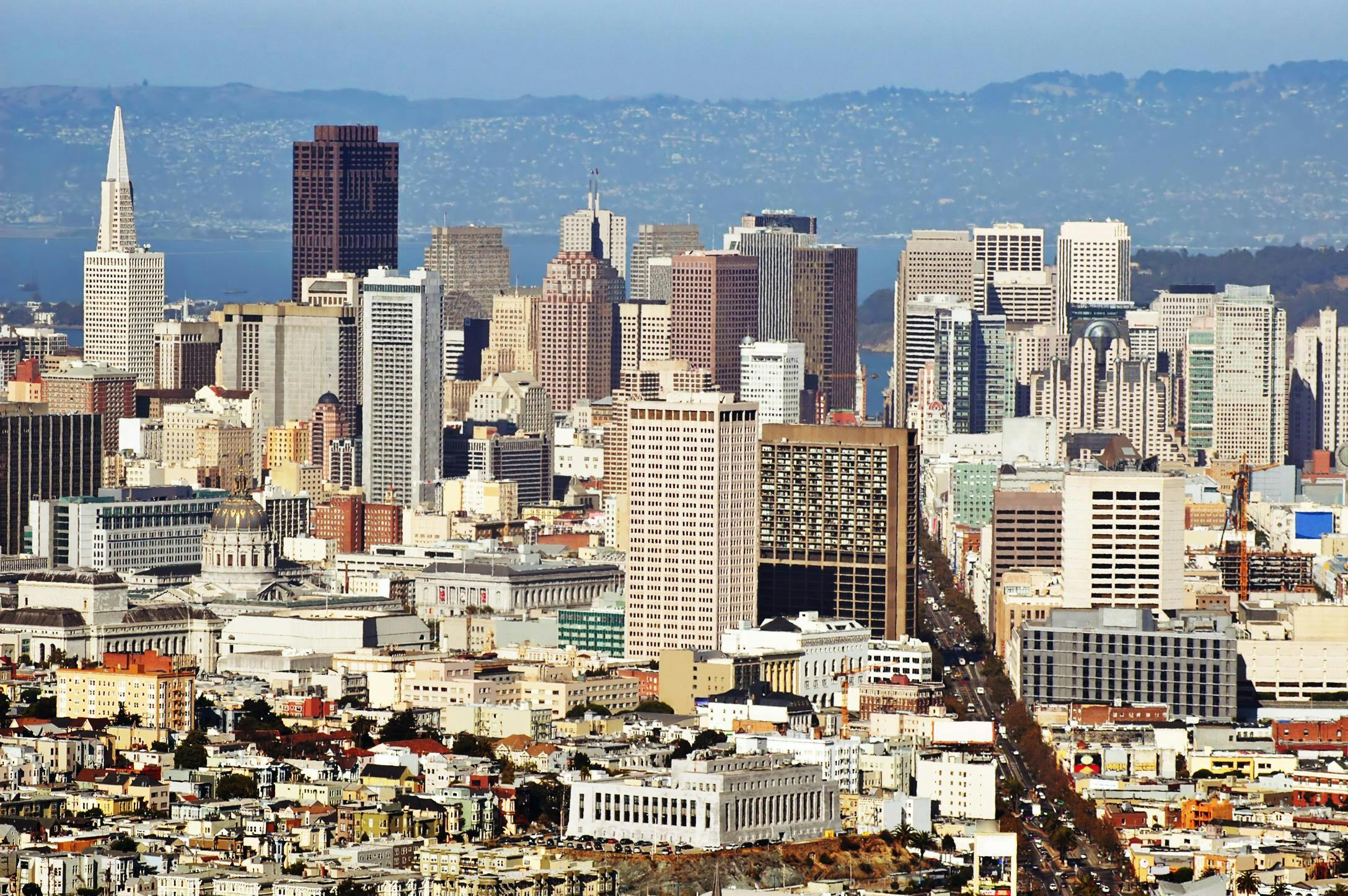 San Francisco Grand City bus tour with 4-hour bike rental