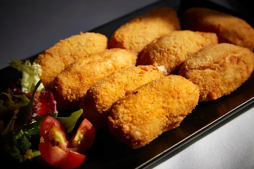 Three-Course Menu at Moli dels Fanals Restaurant