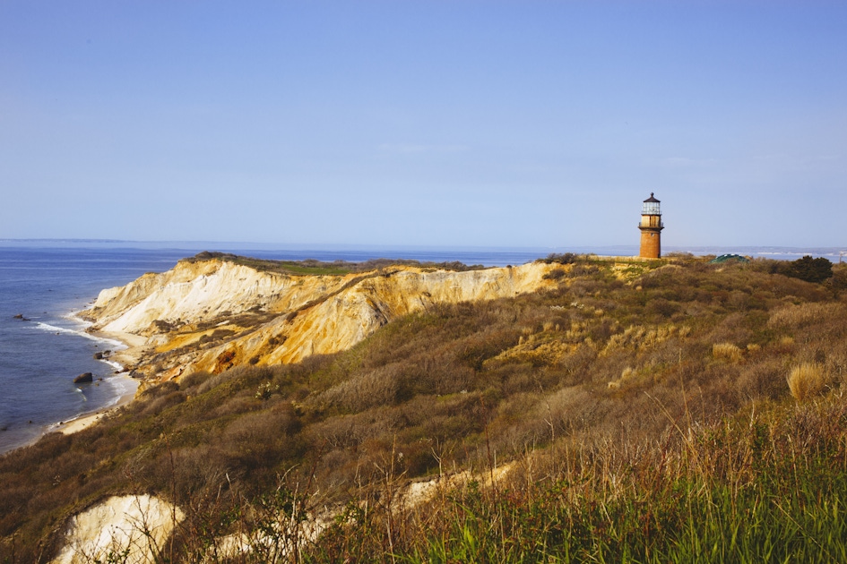Countryside in Martha’s Vineyard – Peaceful Escapes & Scenic Charm