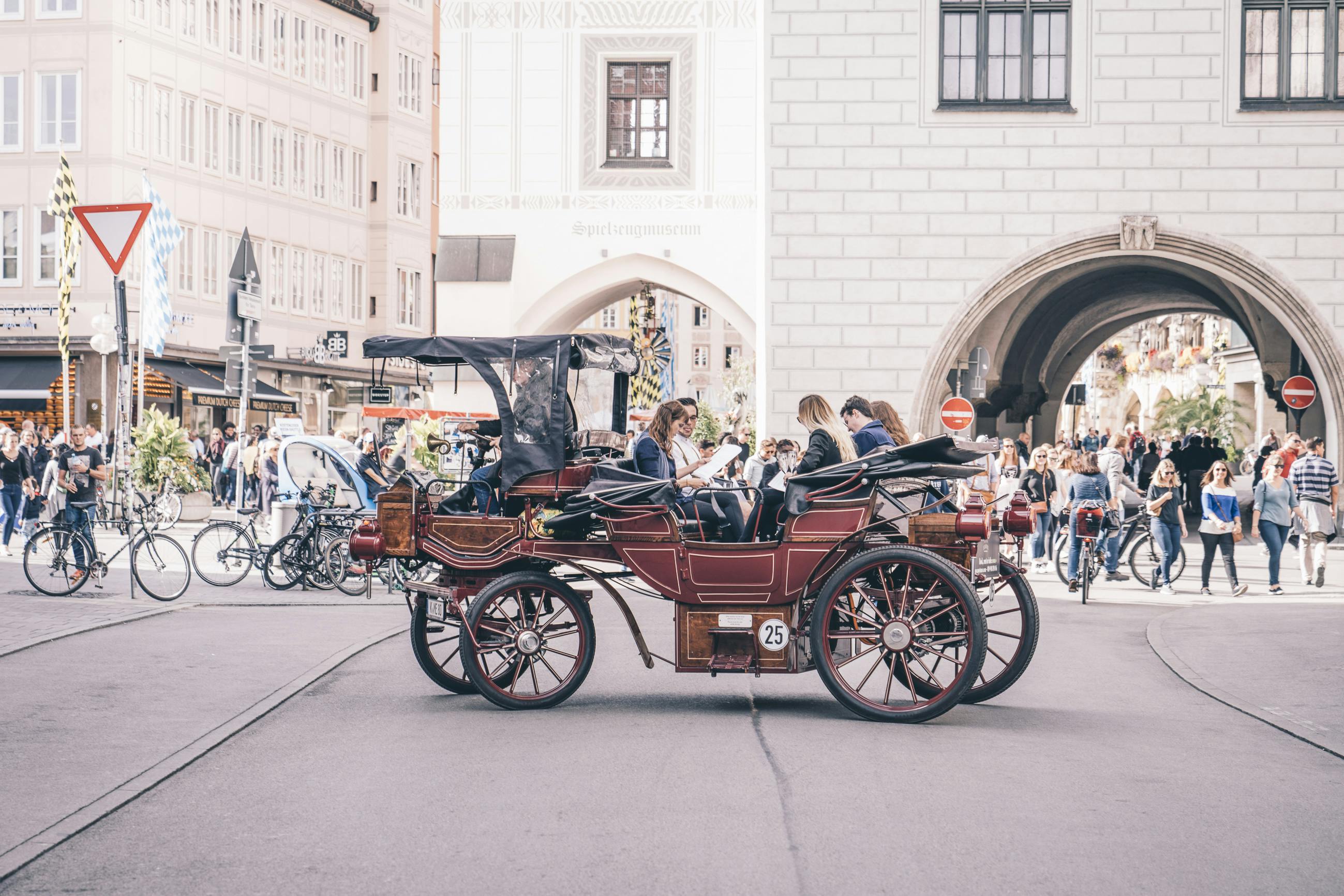 Best of Munich electric carriage tour
