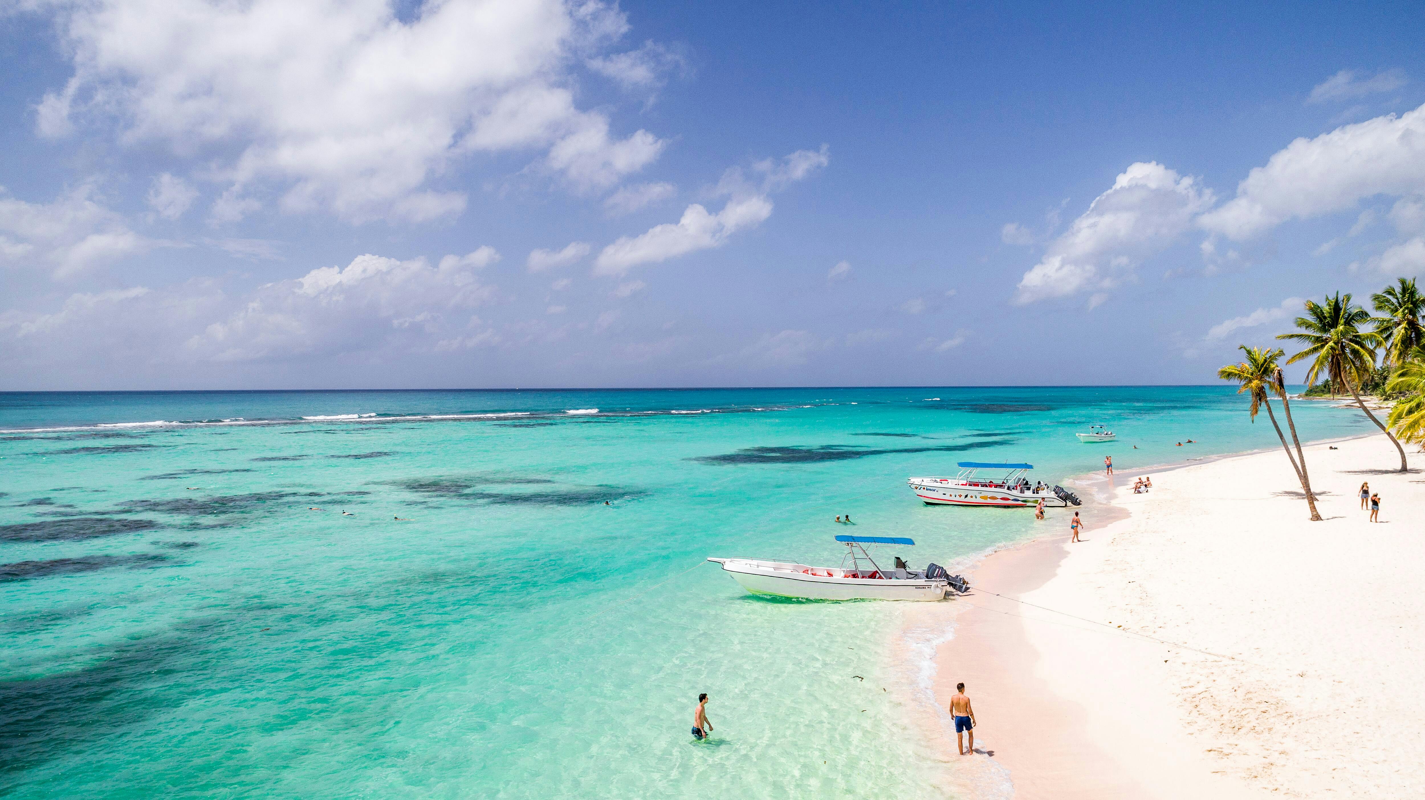 Tour privato dell'isola di Saona con il Parco Nazionale di Cotubanama