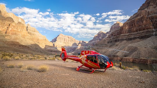 Tour en hélicoptère de luxe du Grand Canyon + pique-nique au champagne et surclassement au coucher du soleil