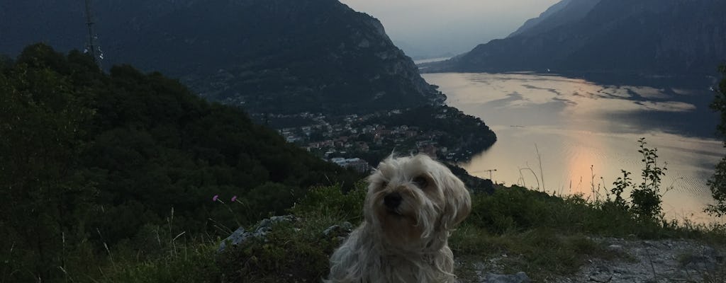 Excursión de senderismo al atardecer y degustación de cerveza en Lecco