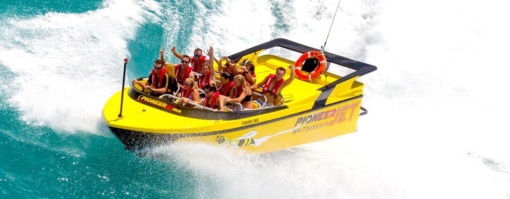 Il massimo dell'esplosione nella baia di Jetboat di Airlie Beach