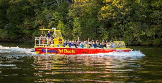 Jetboat adventure tour on Lake Taneycomo in Branson