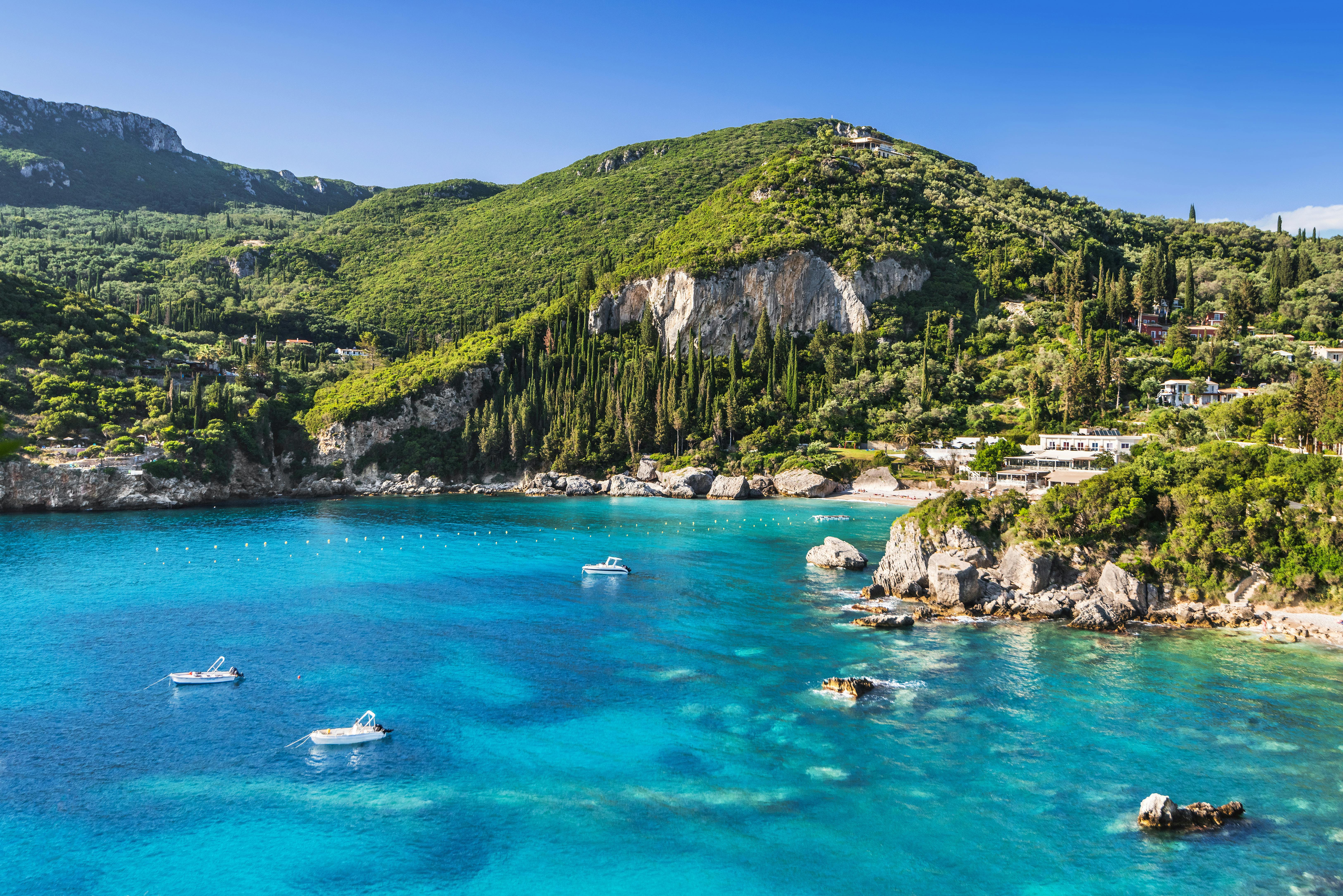 Explore las playas de Corfú: excursión en tierra a Paleokastritsa y Glyfada