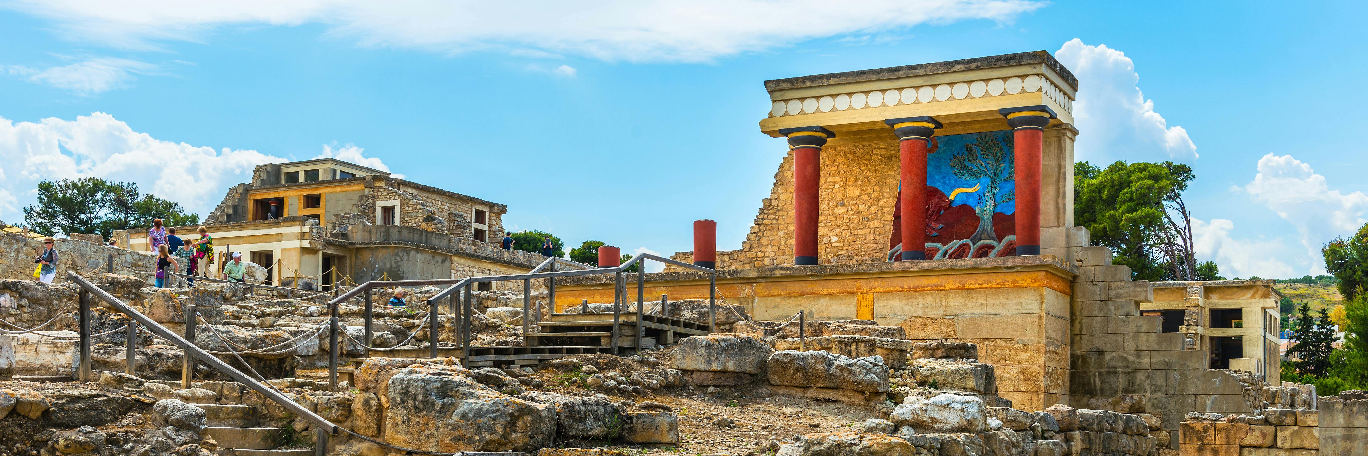 Udforsk Knossos og Det Arkæologiske Museum på rundtur med transport fra Heraklion